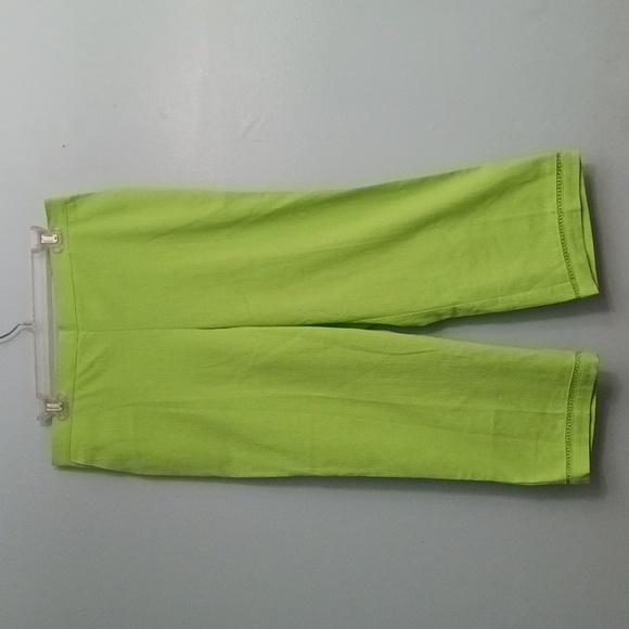 Alfred Dunner size 12 women's green pull-on capri pants. - Picture 1 of 17